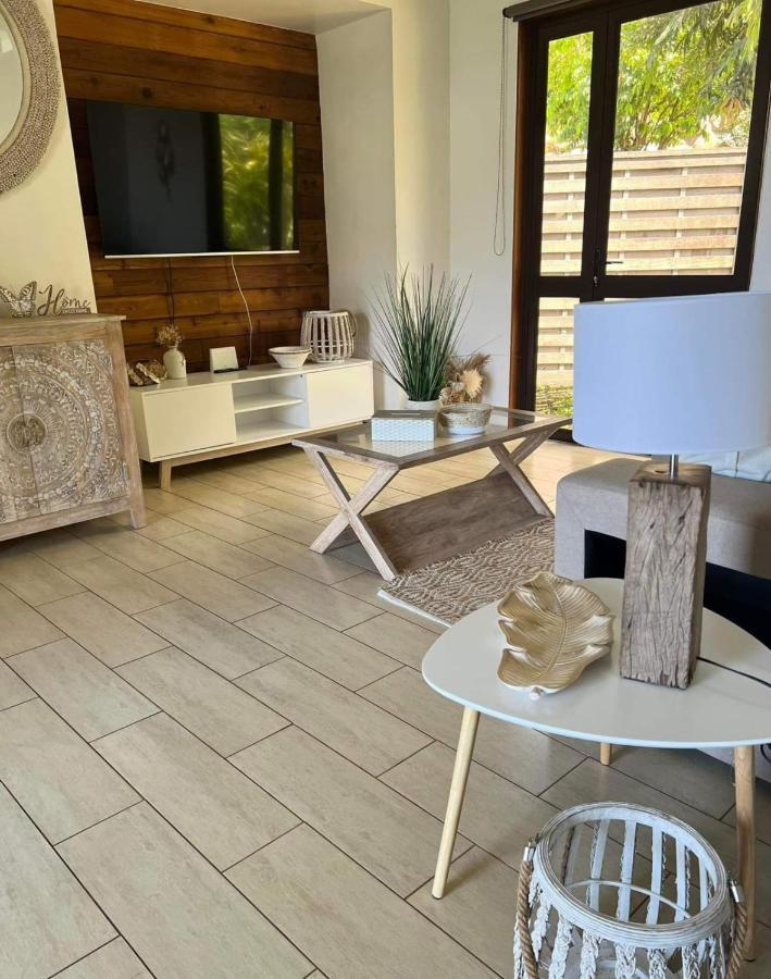 Fare Ape Bungalow F3 Atypical Local Style Faaa Exterior foto